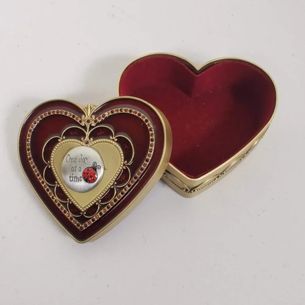 Things Remembered Heart Keepsake Box Gold Velvet Lined Jewelry Valentine Gift